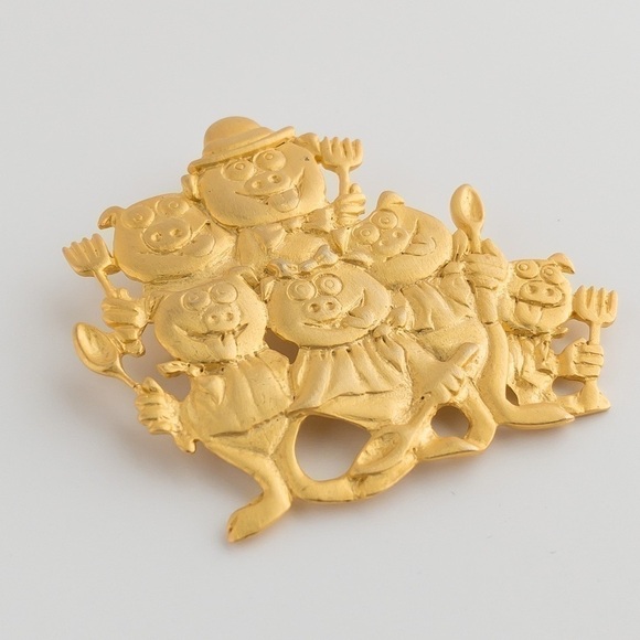 JJ Jonette Brooch Pin Whimsical Pig Family Reunion Sunday Dinner Gold Tone NWT - Picture 3 of 10